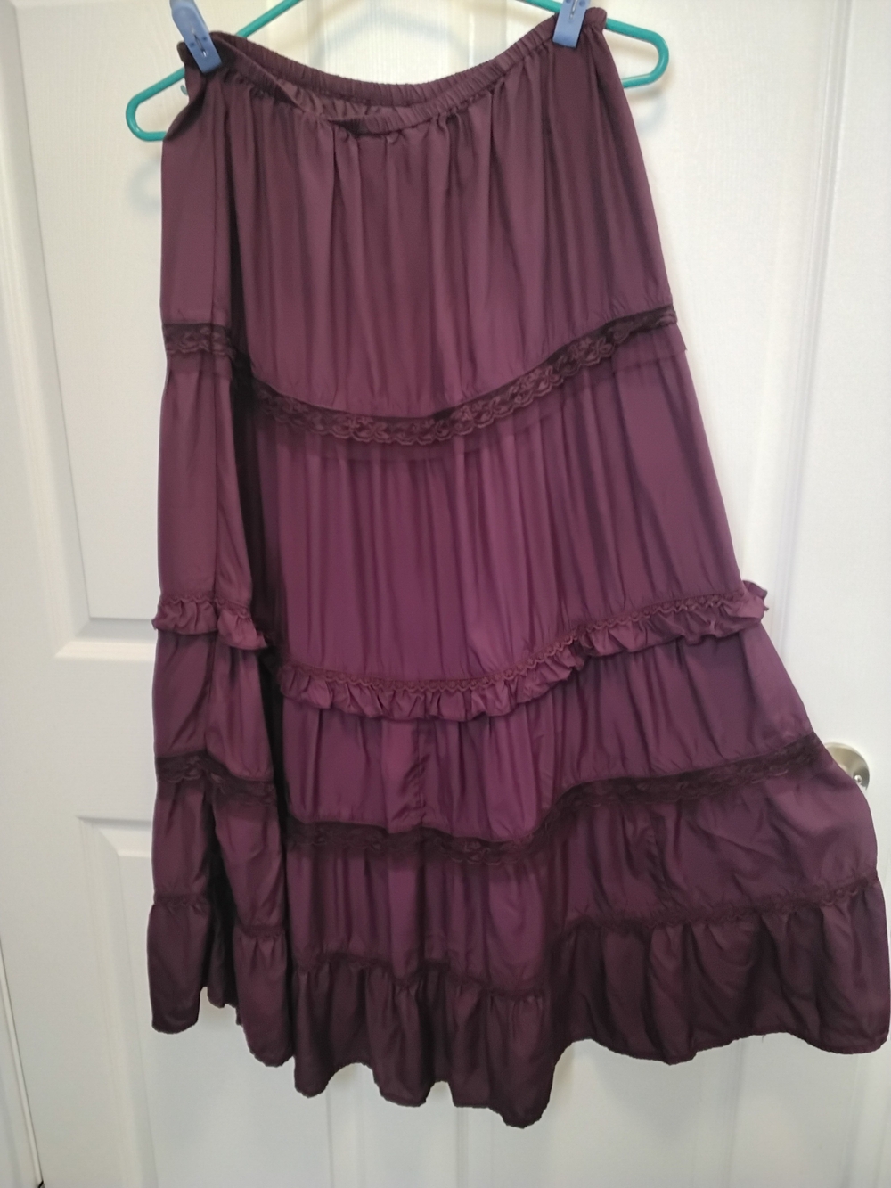 White Stag Tiered Maxi Skirt with Lace And Tulle in Plum Size S - Picture 2 of 4